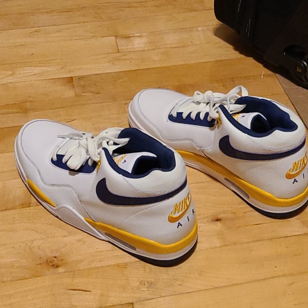 Nike Flight Air Size 11.5